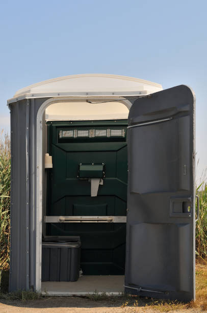 Best Affordable portable toilet rental  in Dover, TN